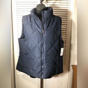 Women’s Navy Puffer Vest XL